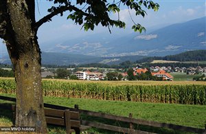 Vista su Riscone e dintorni in estate